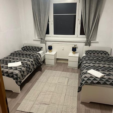 Upside Living - Apartments Merseburg Esterno foto